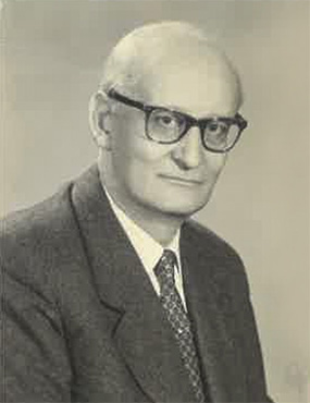 1945